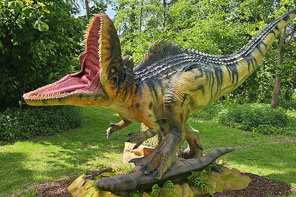 75. Giganotosaurus